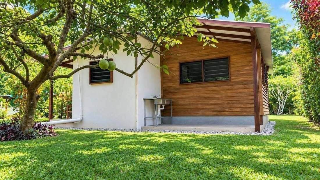 Family House in the Freshwater Plantation gardens