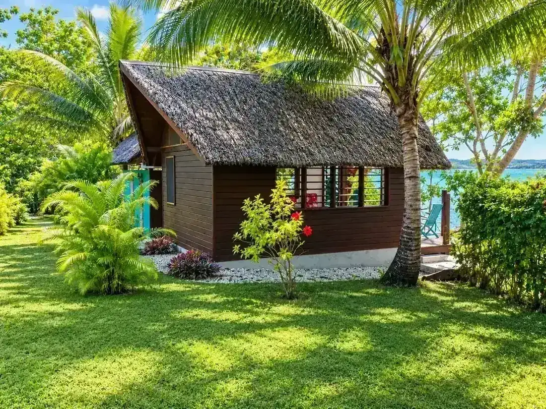 Beach Bungalow · Side
